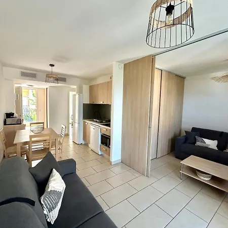 Appartement T2 Sur Le Port De Plaisance De Sari-Solenzara