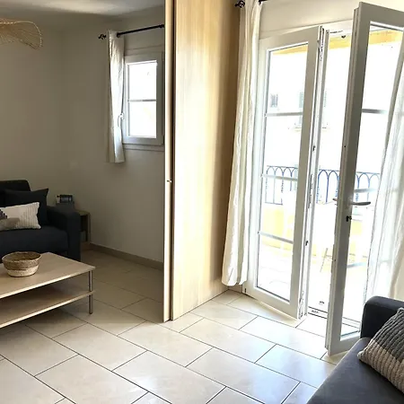 T2 Sur Le Port De Plaisance De