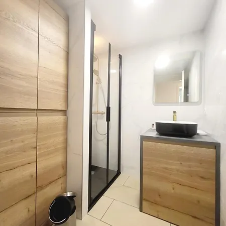 Apartment T2 Sur Le Port De Plaisance De